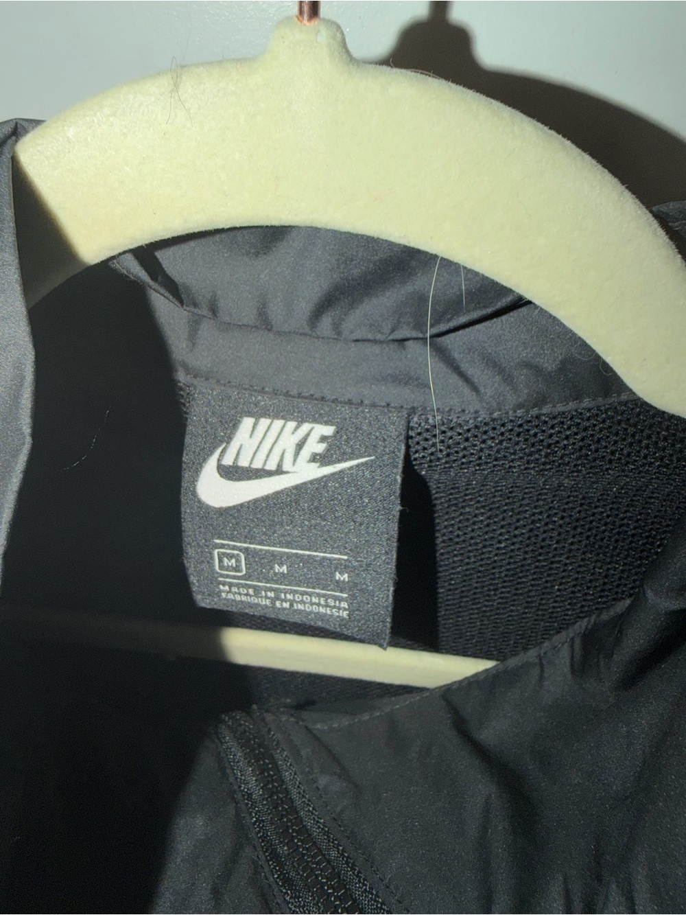 Nike ladies windbreaker M - Picture 2 of 7